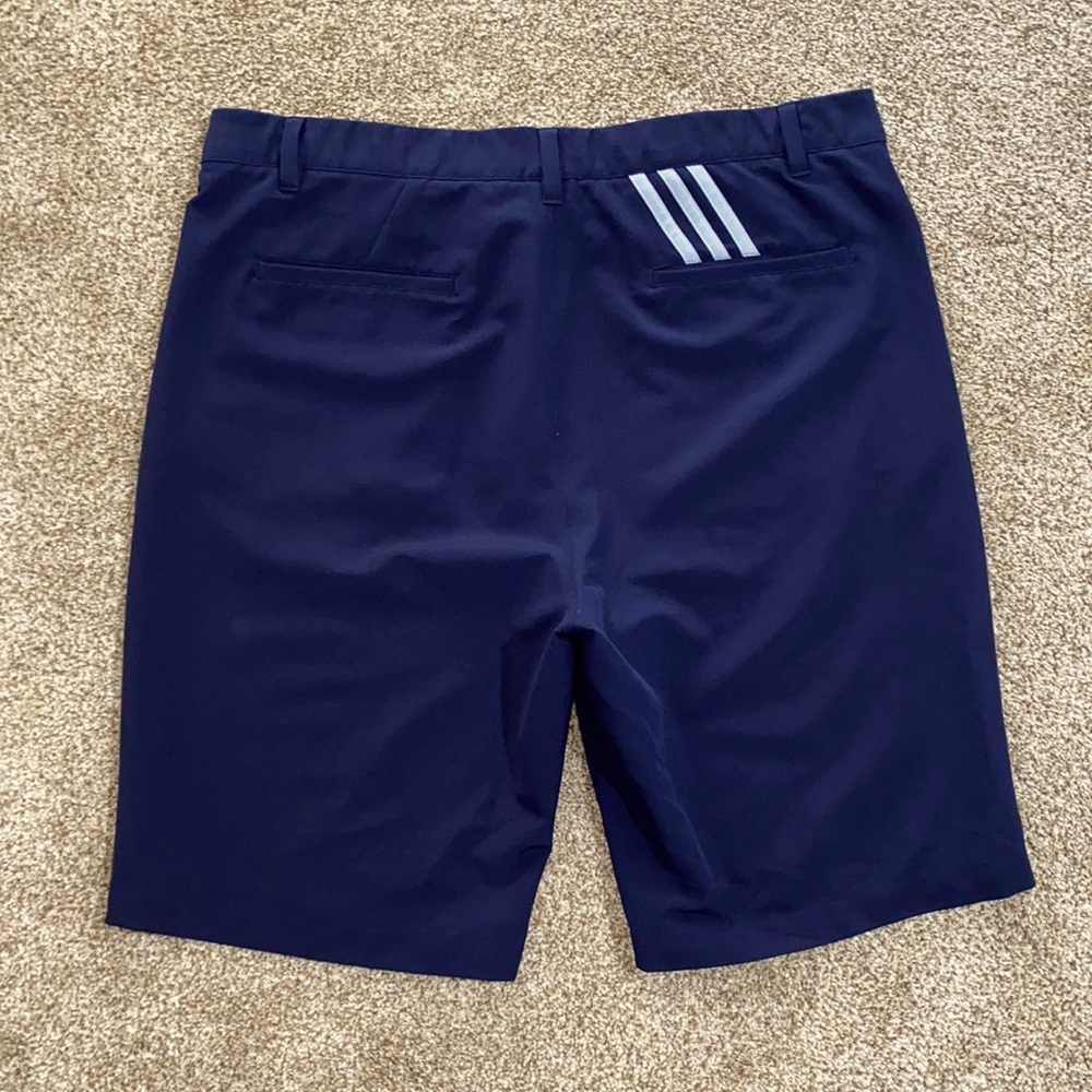 Men’s Adidas Climalite Golf Shorts - Picture 2 of 7